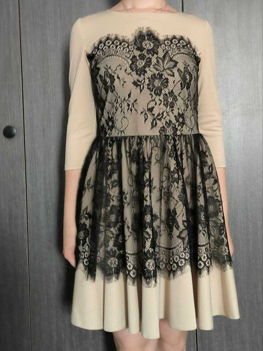 Продам платья женские