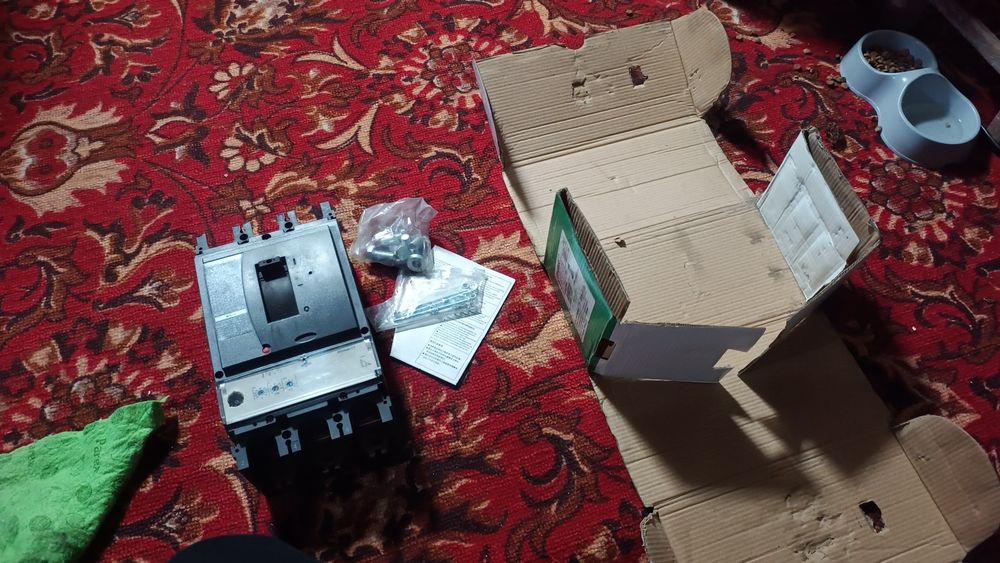 Силовой автомат Schneider Electric Compact NSX 630N