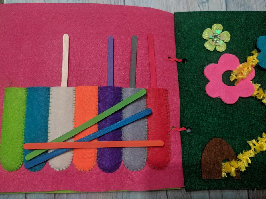 Книжки малышки из фетра .