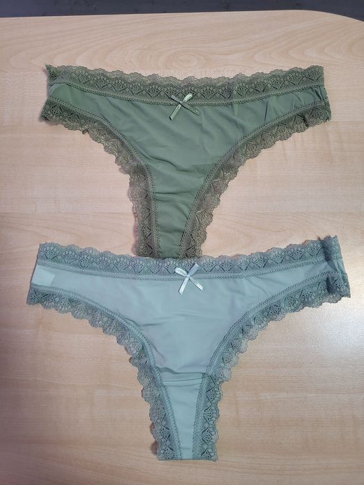 Нежни дамски прашки с дантелен кант