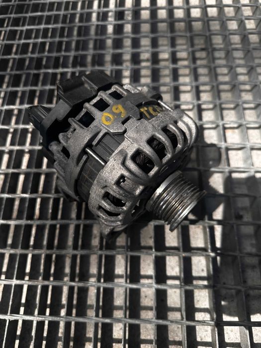 Alternator Renault Captur 0.9 TCE cod 231006007R an 2012 - 2020  Nissan Qashqai Renault Twingo 2