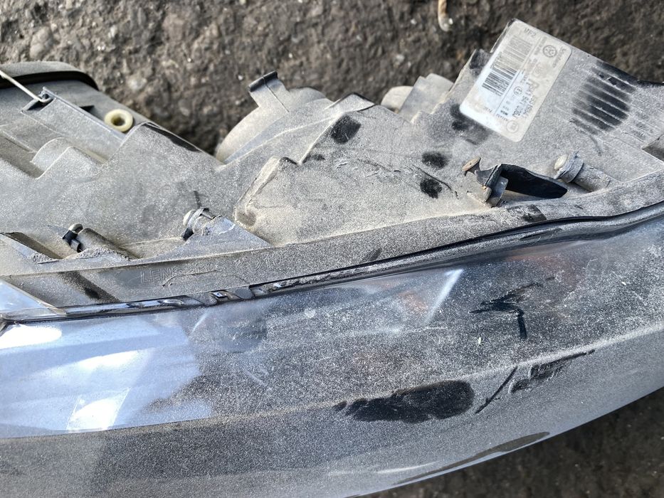 Far vw golf 6 VI 2008 - 2012 faruri stanga dreapta