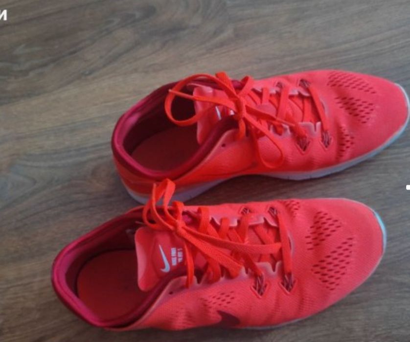 Два чифта дамски маратонки Nike