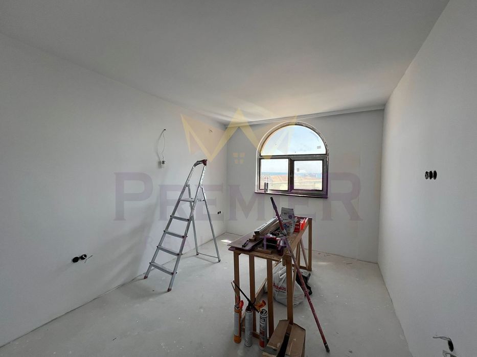 Продава се Четиристаен апартамент в Свети Влас - 92 кв.м за 1555 €/кв.м - Снимка #3