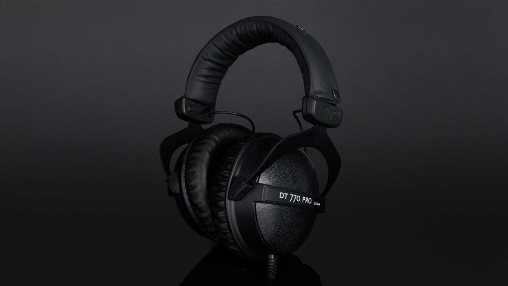 Beyerdynamic DT 770 Pro 250Ω / Студийные мониторные наушники