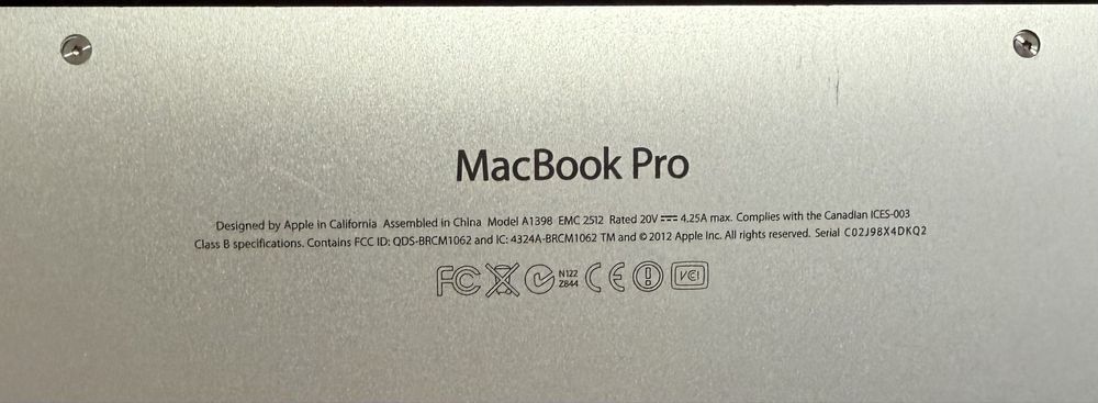 MacBook Pro 15" Retina i7 / 8GB
