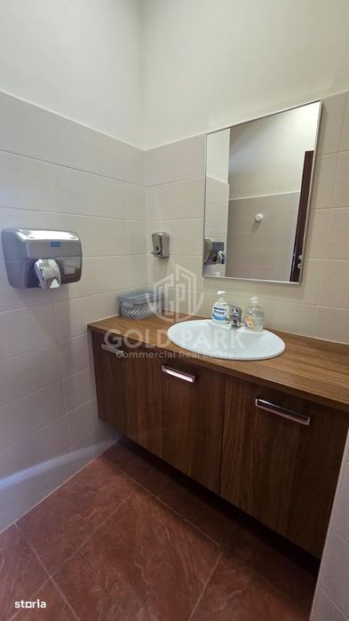 Birouri /Uz Medical |Cladire Individuala |435 mp | 14 Locuri Parcare