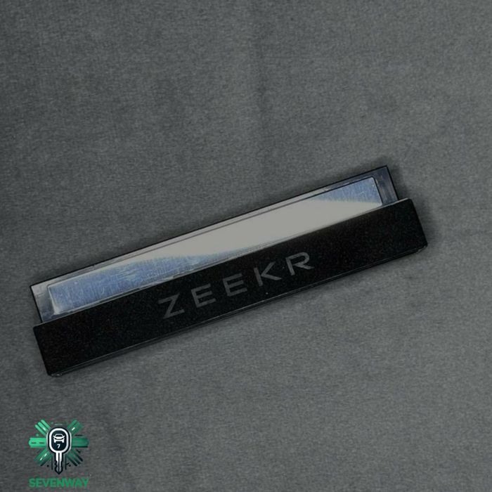 Номера телефона холдер для  Zeekr от «Sevenway»