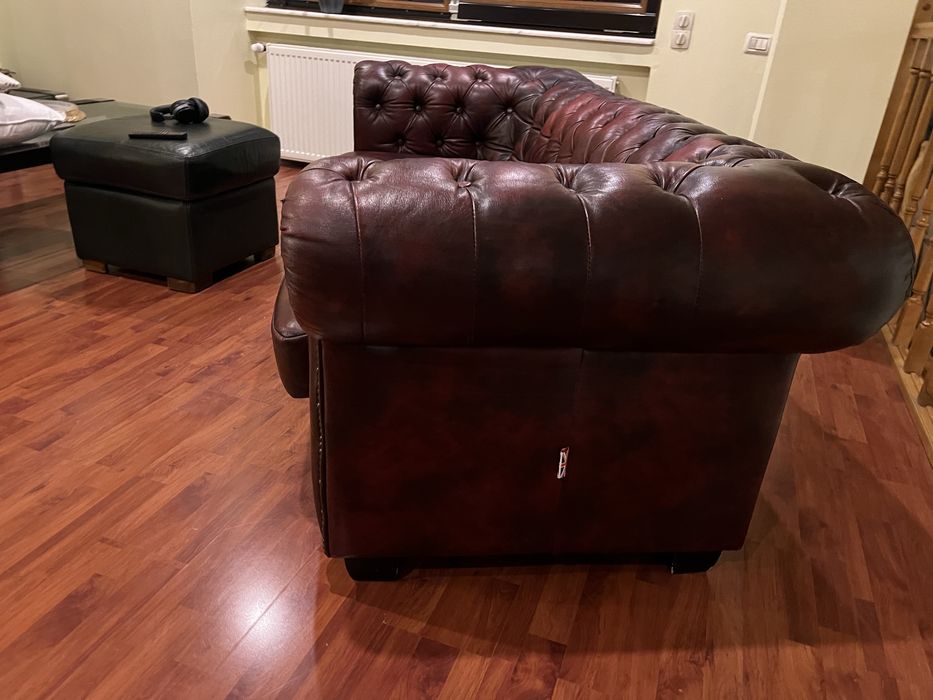Canapea Chesterfield stare foarte buna