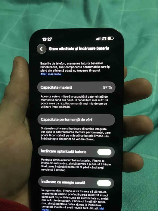 Vand iphone 13 urgent