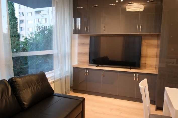 Дава се под наем Двустаен апартамент в София, Център - 45 кв.м за 750 € - Снимка #2