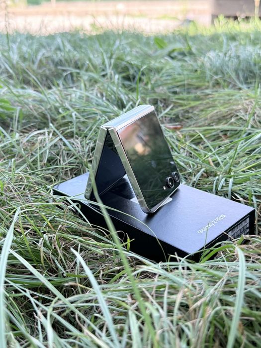 Samsung z flip 5