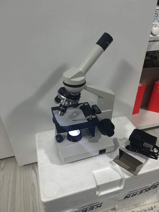 Microscop Mono Achromat 4/10/40, WF10x18, 0,5W LED, recharge, OBS 101