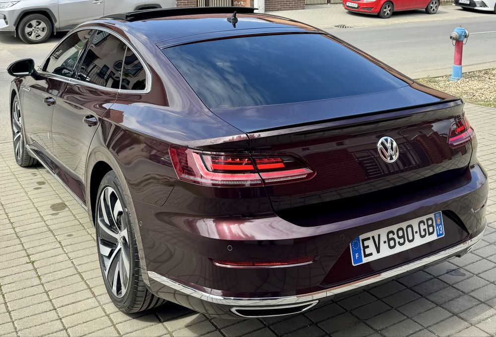Vand Volkswagen ARTEON / R-line / 4x4 / 2.0BiTdi / 240 cai / FULL OPTION