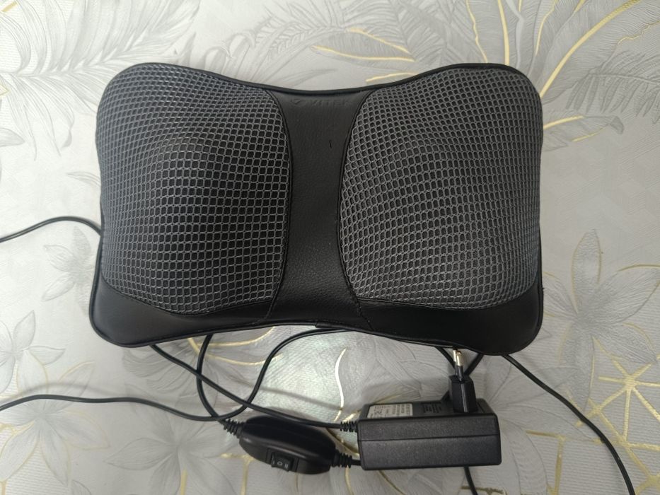 Массажёр для шеи фирмы VITEK