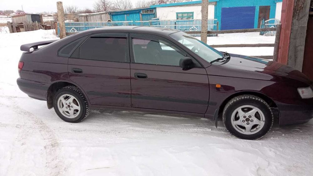 Тоyota Carina E c зап. частями