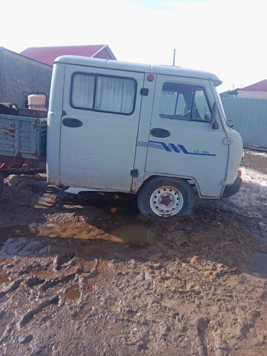 Продам УАЗ 2000 года