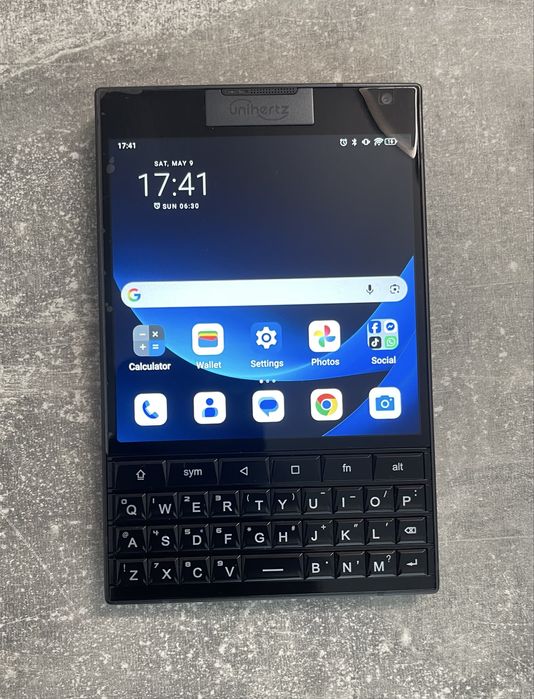 Unihertz Titan 2 12gb ram 512gb stocare