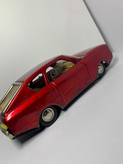 Masina Hatchback frictiune MF 234 China vintage jucarie joc comunism