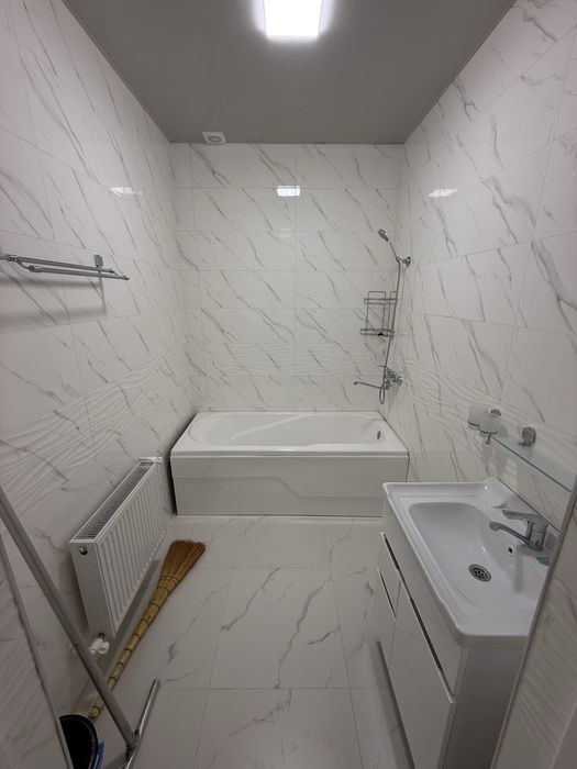 Продаю дом 2,5 сотк 4 ком. + хол, подвал, 3 санузел