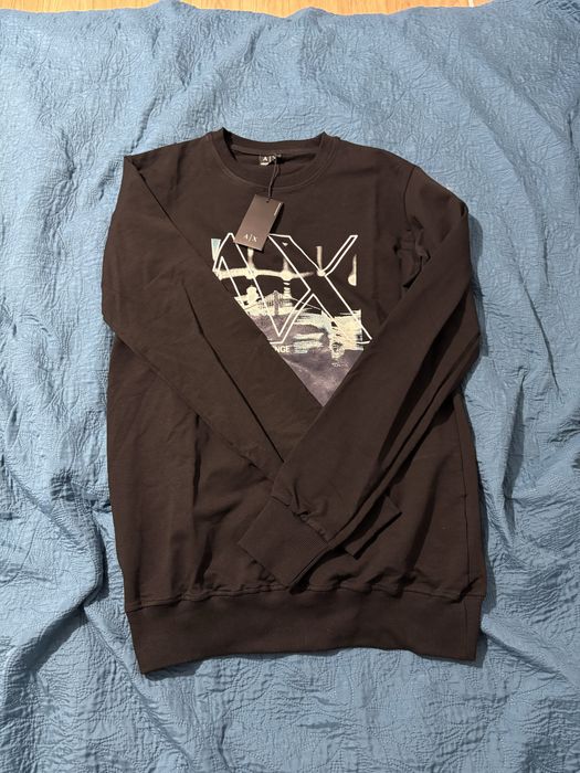 Продавам блуза на Armani Exchange