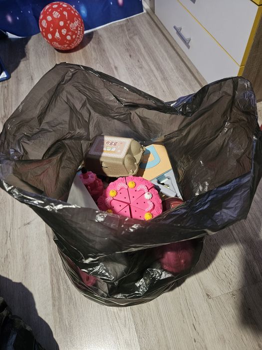 Детска кухня с много аксесоари