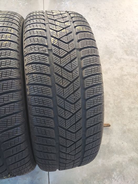 235/55/19 Pirelli