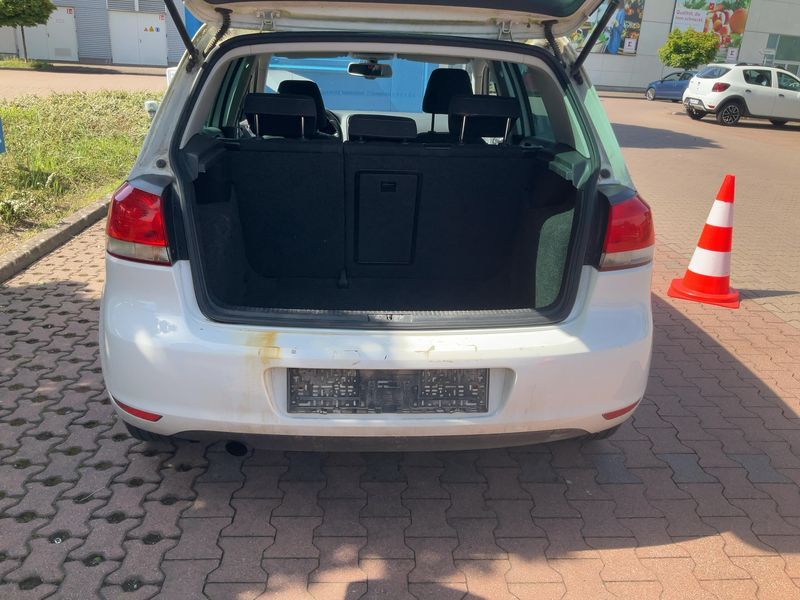 Volkswagen Golf VI 1.6 TDI Style 2011