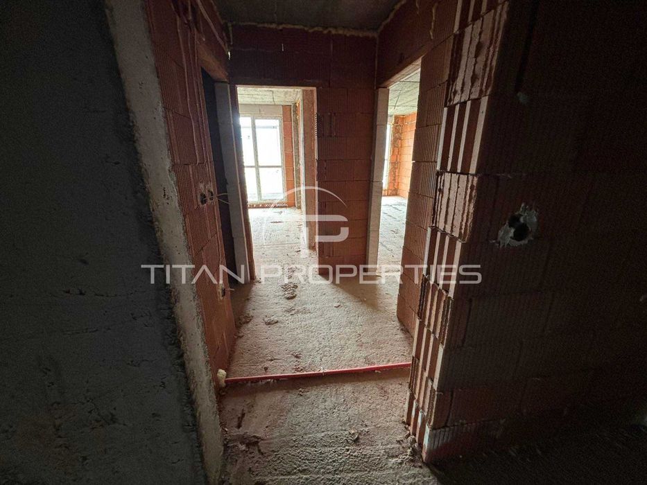 Продава се Двустаен апартамент в Пловдив, Южен - 73 кв.м за 1124 €/кв.м - Снимка #4