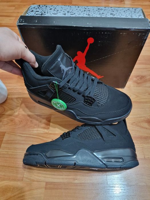 Încălțăminte jordan Retro patru