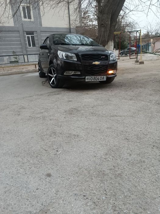 Nabarot qilingan toza minilgan gaz quyiygan