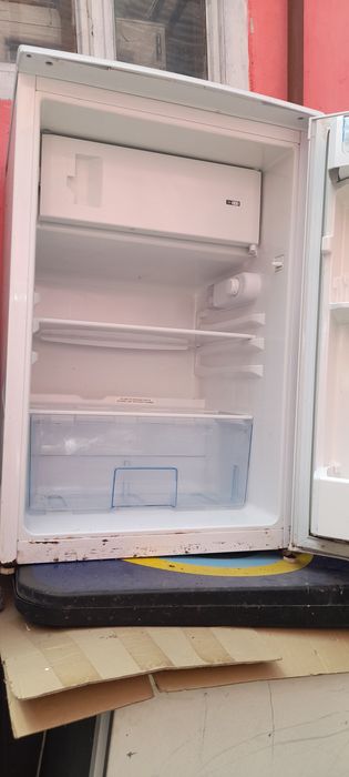 Fridiger Beko merge foarte bine  pret 450 lei