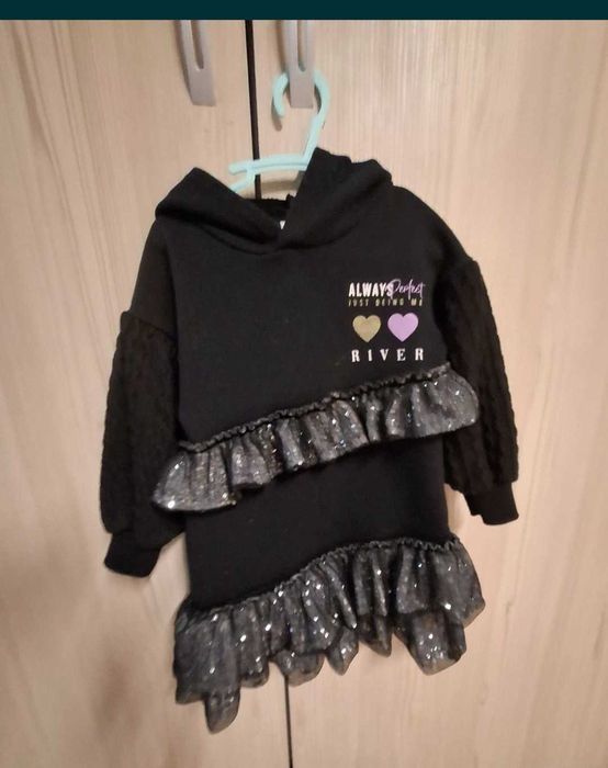 Rochita toamna iarna River Island marime 104