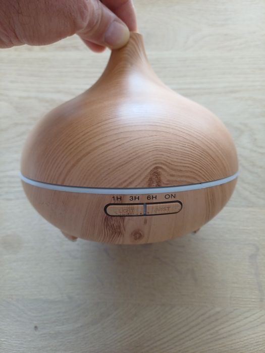 Дифузер за етерични масла