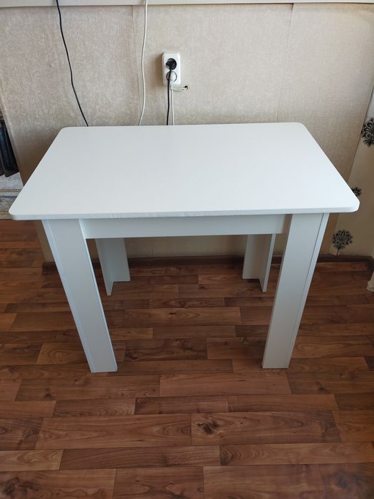 Стол кухонный продам