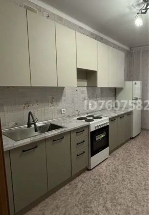 продаю кухонный гарнитур