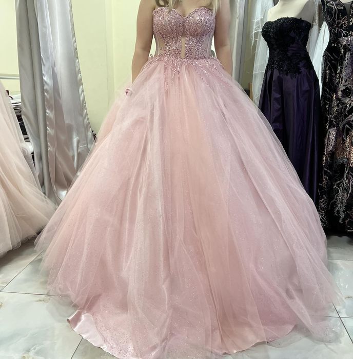 Официална рокляя