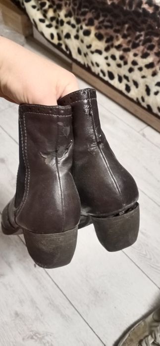 Отдам обувь бесплатно