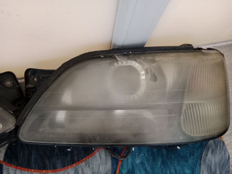 Продам фары легаси б4