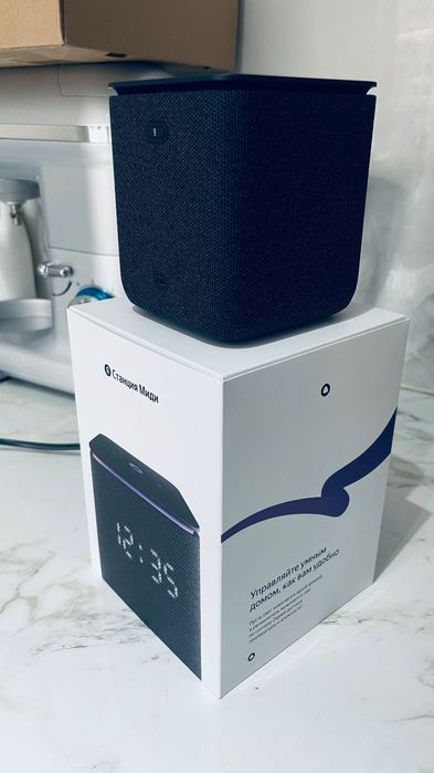 Продам Алиса яндекс