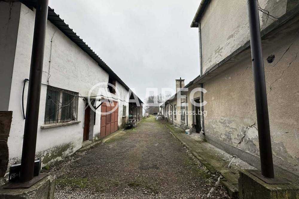 Продава се Промишлена сграда в Попово - 14749 кв.м за 22 €/кв.м - Снимка #16