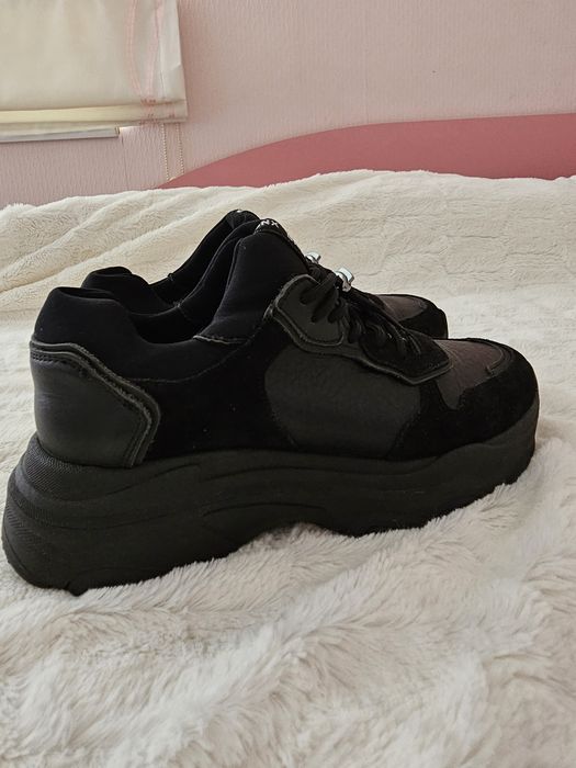 Дамски сникърси на BRONX