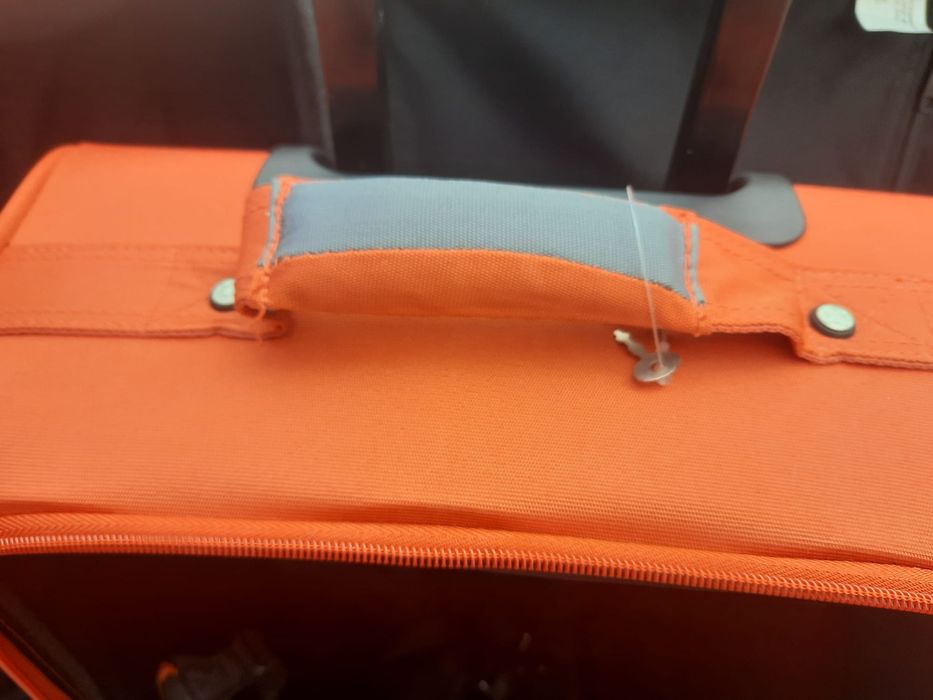 Genți de voiaj portocaliu