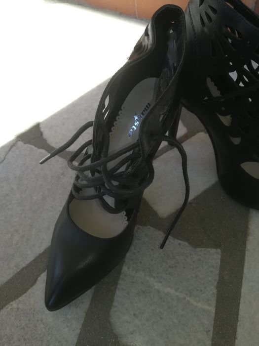 Черни боти 38 номер