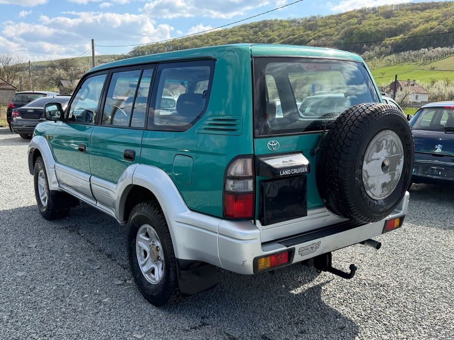 Toyota Land Cruiser Autoutilitara