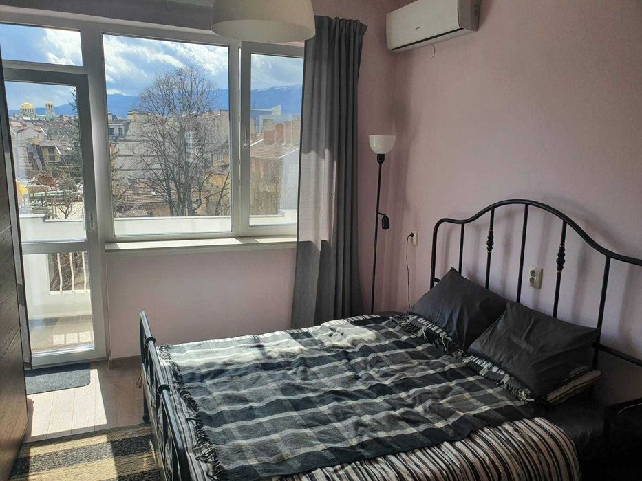 Дава се под наем Двустаен апартамент в София, Център - 62 кв.м за 450 € - Снимка #2