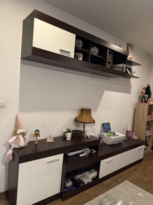 Vand coltar , mobila perete si dulapior