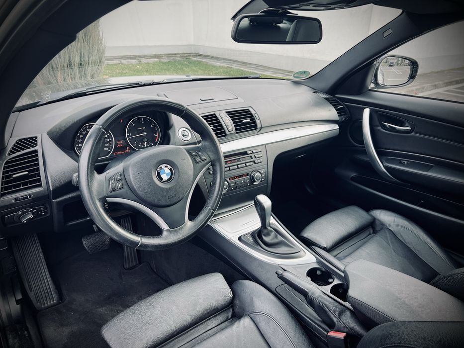 BMW Seria 1 E82 120d EURO 5 177cp AUTOMAT Trapa Keyless Recaro Bixenon