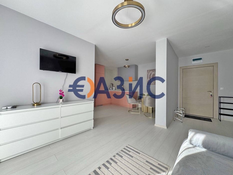 Продава се Тристаен апартамент в к.к. Слънчев бряг - 89 кв.м за 957 €/кв.м - Снимка #5