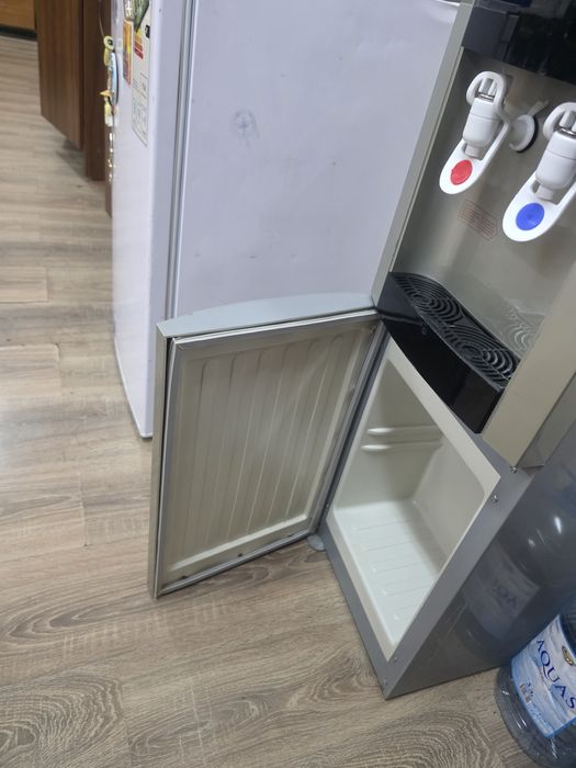 Кулер для воды б/у